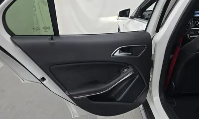 Mercedes-Benz GLA-Class 2019, 52596 км, за 14638.31 USD - фото 25