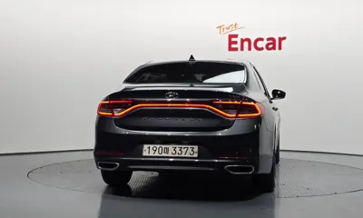 Hyundai Grandeur 2019, 84076 км, за 11562.6 USD
