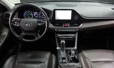 Hyundai Grandeur 2019, 84076 км, за 11487.46 USD - фото 7