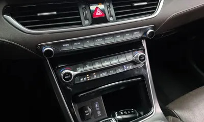 Hyundai Grandeur 2019, 84076 км, за 11487.46 USD - фото 18