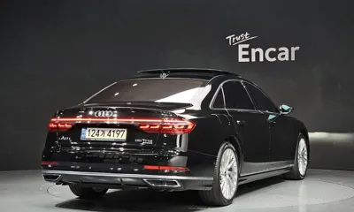 Audi A8 2021, 61355 км, за 38016.32 USD