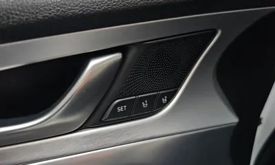 Genesis G70 2018, 119997 км, за 12472.1 USD - фото 33