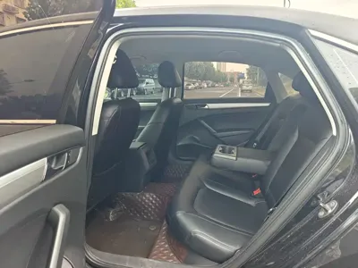 Volkswagen Passat 2019, 74000 км, за 9681.98 USD - фото 17