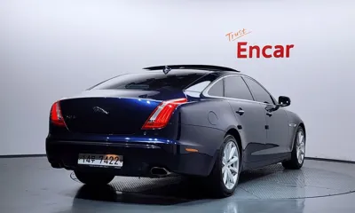 Jaguar XJ 2015, 142810 км, за 7475.78 USD