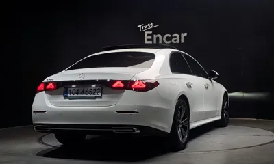 Mercedes-Benz E-Class 2024, 9398 км, за 0 USD