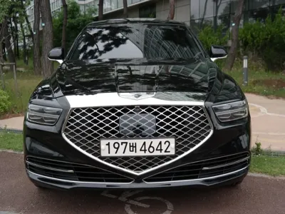 Genesis G90 · 2021 год