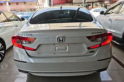 Honda Accord 2018, 69000 км, за 15047 USD