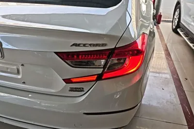 Honda Accord 2018, 69000 км, за 15047 USD - фото 9