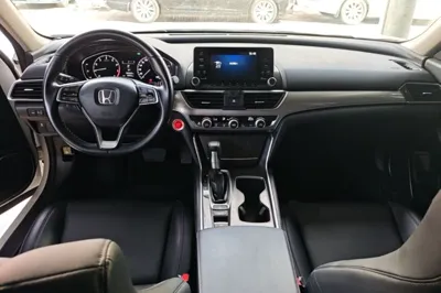 Honda Accord 2018, 69000 км, за 15047 USD - фото 12