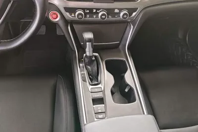 Honda Accord 2018, 69000 км, за 15047 USD - фото 16