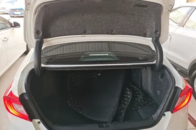 Honda Accord 2018, 69000 км, за 15047 USD - фото 22