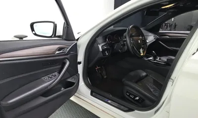 BMW 5-Series 2018, 124825 км, за 14740.89 USD - фото 10