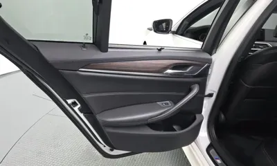 BMW 5-Series 2018, 124825 км, за 14740.89 USD - фото 25