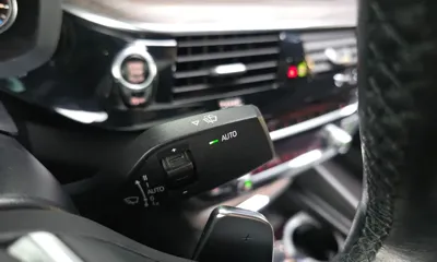 BMW 5-Series 2018, 124825 км, за 14740.89 USD - фото 28