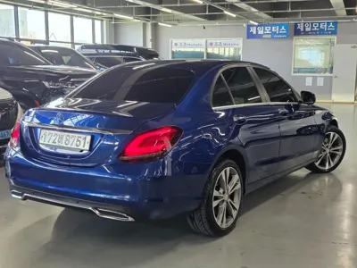 Mercedes-Benz C-Class 2019, 99289 км, за 11487.46 USD