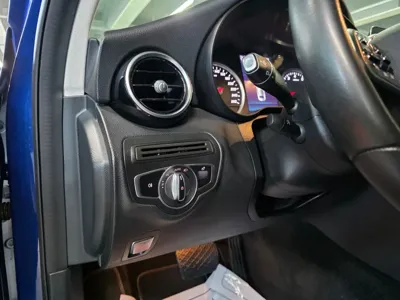 Mercedes-Benz C-Class 2019, 99289 км, за 11487.46 USD - фото 15