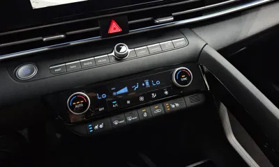 Hyundai Avante 2023, 40551 км, за 12703.59 USD - фото 18