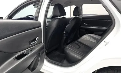 Hyundai Avante 2023, 40551 км, за 12703.59 USD - фото 26