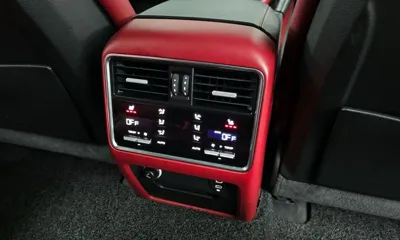 Porsche Cayenne 2022, 43237 км, за 64089.85 USD - фото 19