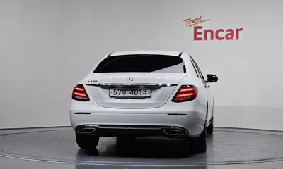 Mercedes-Benz E-Class 2018, 85363 км, за 13651.43 USD
