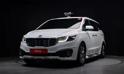 Kia Canival · 2017 год