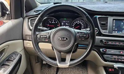Kia Canival 2017, 96733 км, за 7811.47 USD - фото 12