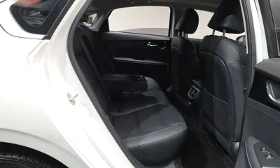 Kia K3 2019, 38374 км, за 11171.35 USD - фото 11