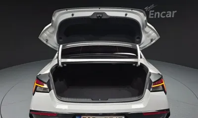 Hyundai Avante 2024, 12790 км, за 15601.63 USD - фото 20