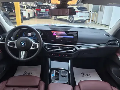 BMW i3 2023, 42000 км, за 20452.81 USD - фото 13