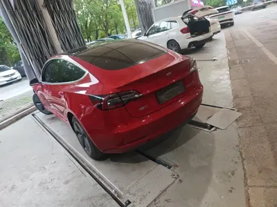 Tesla Model 3 2020, 80600 км, за 16303.39 USD