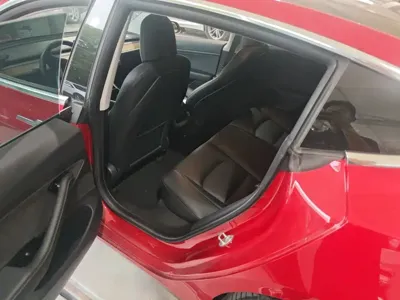 Tesla Model 3 2020, 80600 км, за 16303.39 USD