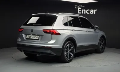 Volkswagen Tiguan 2018, 95918 км, за 11465.8 USD