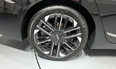 Kia K8 2025, 16405 км, за 28651.42 USD