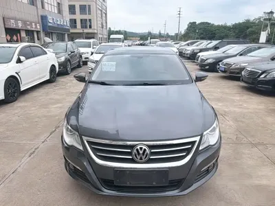 Volkswagen CC 2011, 100000 км, за 3807.03 USD