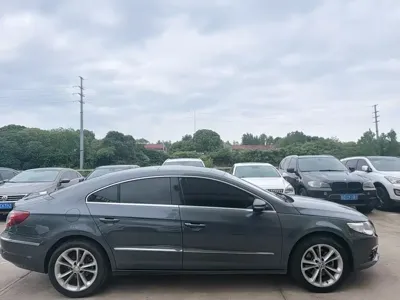 Volkswagen CC 2011, 100000 км, за 3807.03 USD
