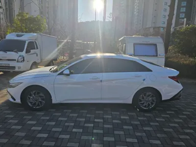 Hyundai Avante 2026, 1100 км, за 8211.91 USD
