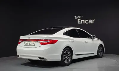 Hyundai Grandeur 2011, 97924 км, за 3898.25 USD