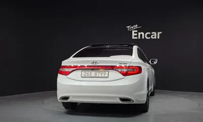 Hyundai Grandeur 2011, 97924 км, за 3898.25 USD