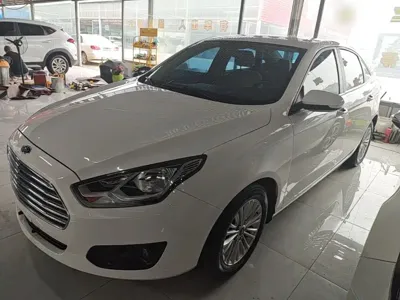 Ford Escort 2017, 80600 км, за 2839.08 USD
