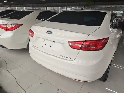 Ford Escort 2017, 80600 км, за 2839.08 USD - фото 6
