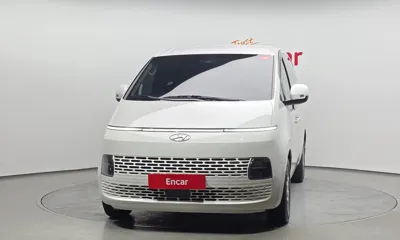 Hyundai Staria 2023, 63162 км, за 16113.39 USD