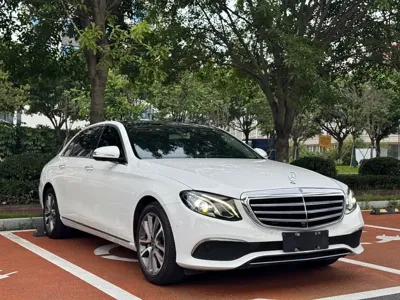 Mercedes-Benz E-Class 2018, 100000 км, за 23904.58 USD