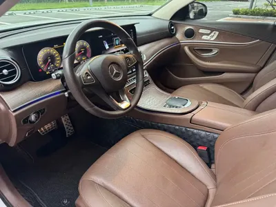 Mercedes-Benz E-Class 2018, 100000 км, за 23904.58 USD