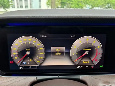 Mercedes-Benz E-Class 2018, 100000 км, за 23769.7 USD - фото 10