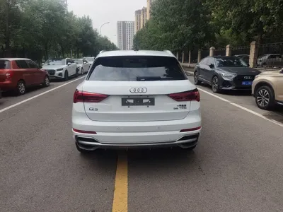 Audi Q3 2022, 47600 км, за 23807.66 USD