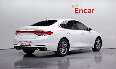 Hyundai Grandeur 2018, 49312 км, за 32520.2 USD
