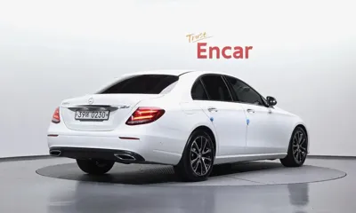 Mercedes-Benz E-Class 2017, 153116 км, за 10286.65 USD