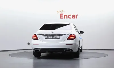 Mercedes-Benz E-Class 2017, 153116 км, за 10286.65 USD