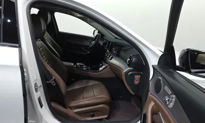 Mercedes-Benz E-Class 2017, 153116 км, за 10286.65 USD - фото 11