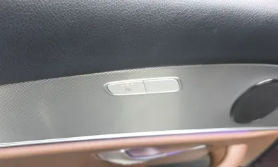 Mercedes-Benz E-Class 2017, 153116 км, за 10286.65 USD - фото 18
